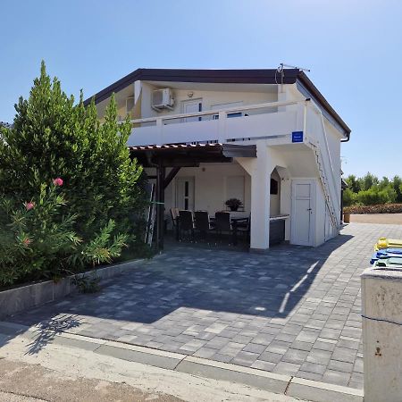 Apartmani Deak Vir Εξωτερικό φωτογραφία