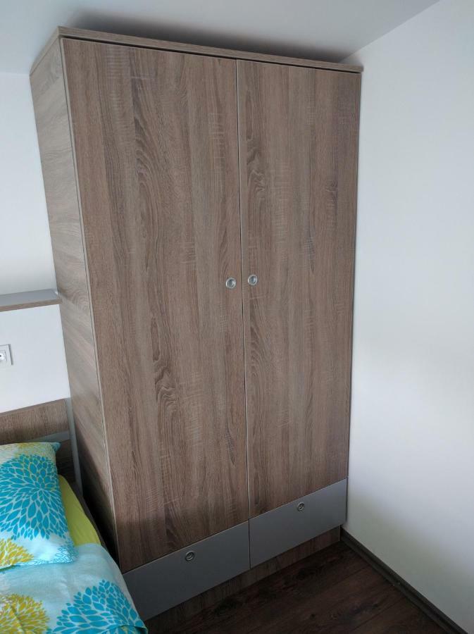 Apartmani Deak Vir Εξωτερικό φωτογραφία